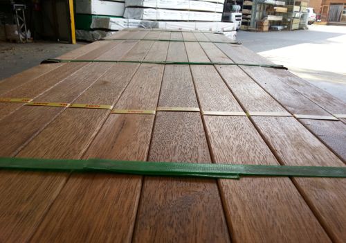 Cheap Merbau Decking / Screening KD 70mmx19mm Dressed All Round